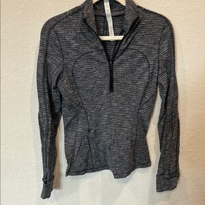 Lululemon Women's Gray Quarter-Zip Top
